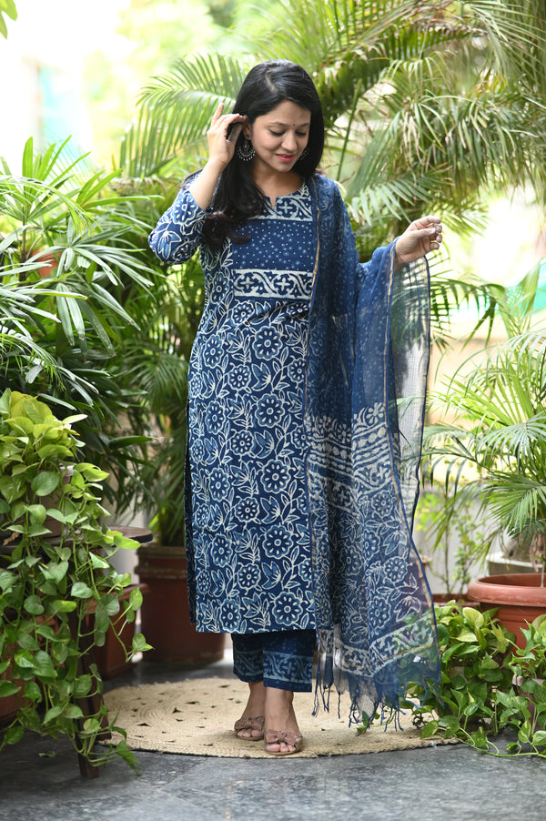 Meherbaan Indigo Bloom Handblock Suit Set 🌿