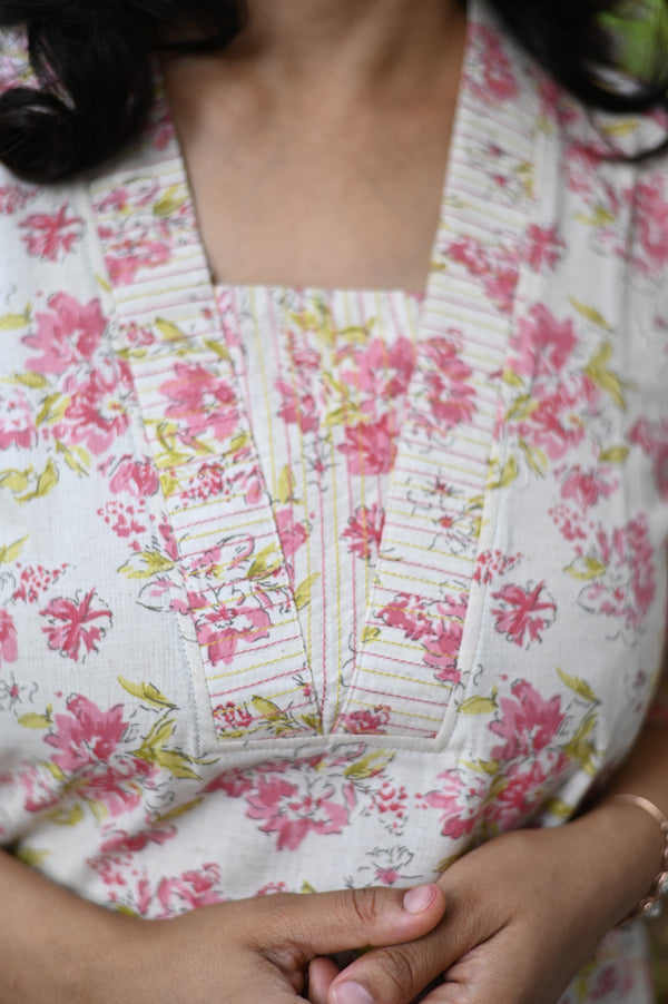 Amrapali Blossom White Kurta Set