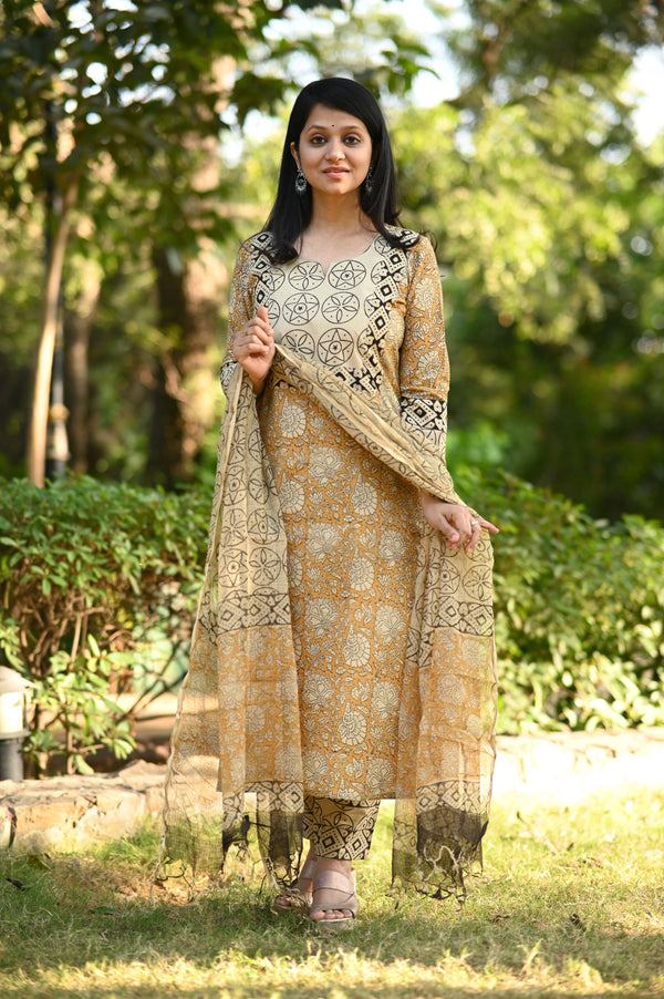 Bagya Pure Cotton Bagru Hand Block Suit Sets