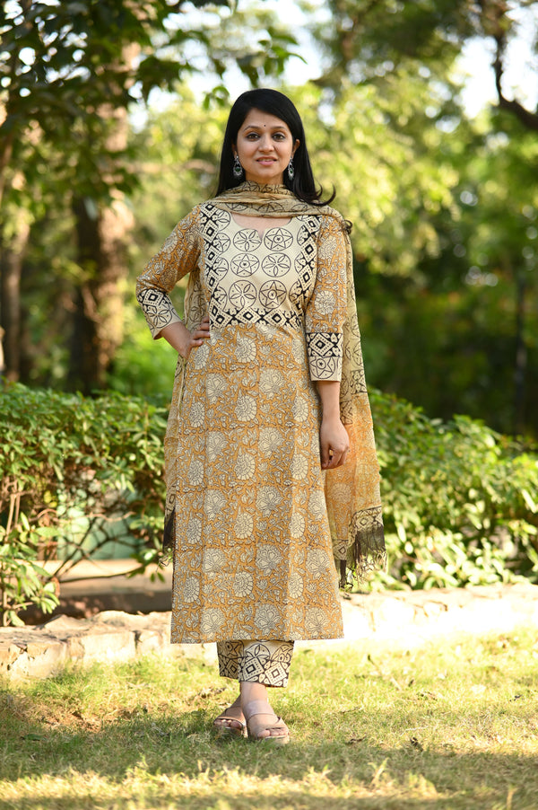 Bagya Pure Cotton Bagru Hand Block Suit Sets