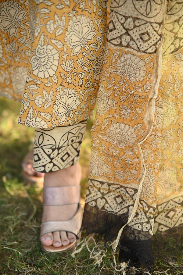 Bagya Pure Cotton Bagru Hand Block Suit Sets