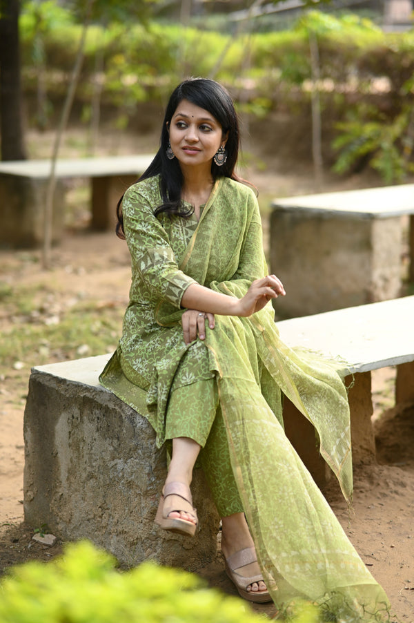 Nithila Bagru Hand Block Printed Suit Set