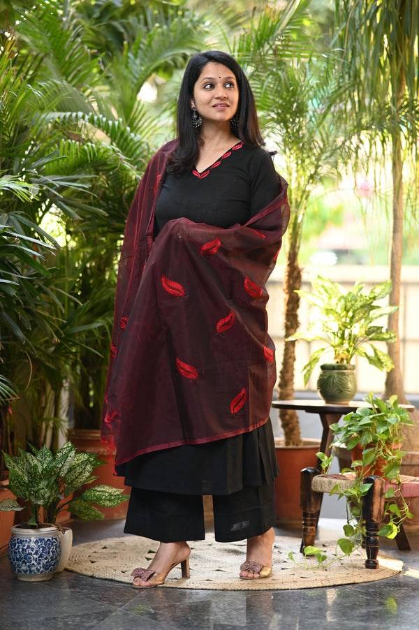 Anika Black Handloom Set Chanderi Dupatta