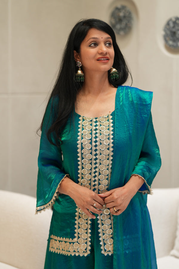 ✨Neeltara Royale Banarasi Tissue Silk Sharara Set