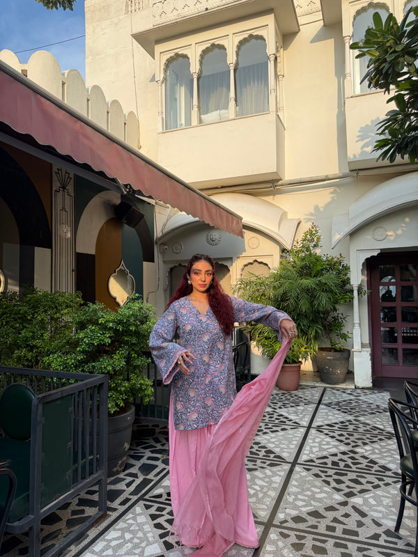 Gulrukh Farsi Floral Suit Set