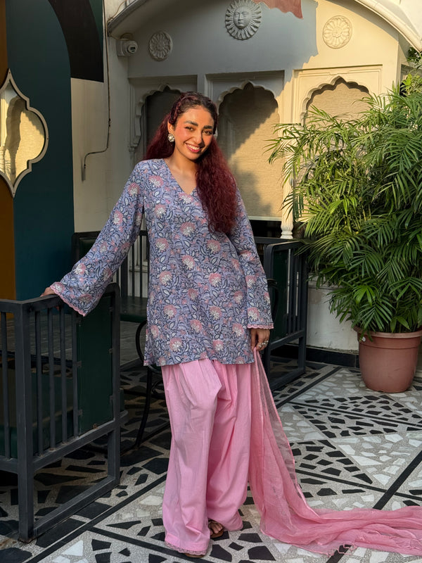 Gulrukh Farsi Floral Suit Set