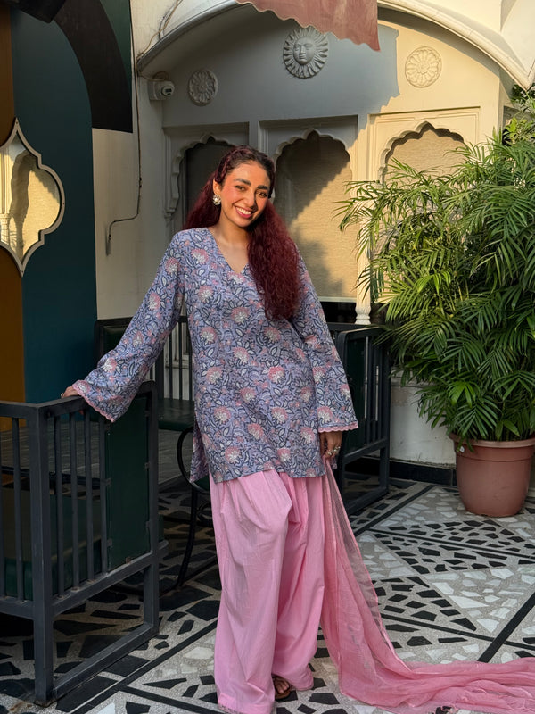 Gulrukh Farsi Floral Suit Set