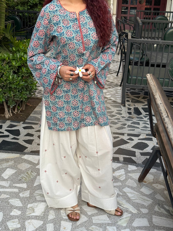Meher Floral Kurta with Embroidered Farsi Pajama Set