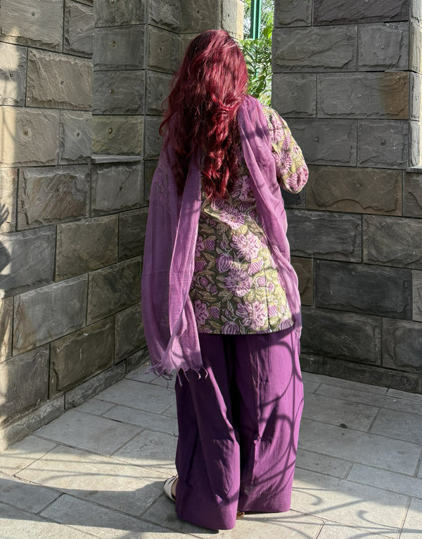 Aabheri Farsi Floral Suit Set