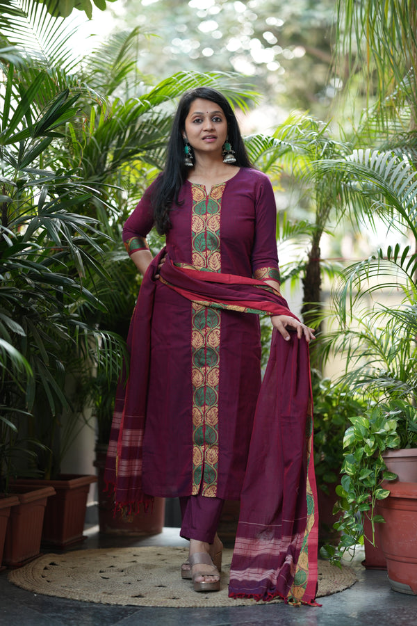 Narayanpeth Rajeshwari Lined Suit Set