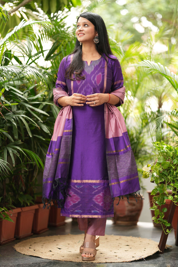 Veda Weaves Pochampally Elegance Set