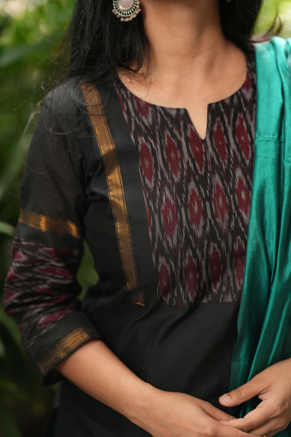 BlackTeal Echo - Pochampally Silk Elegance