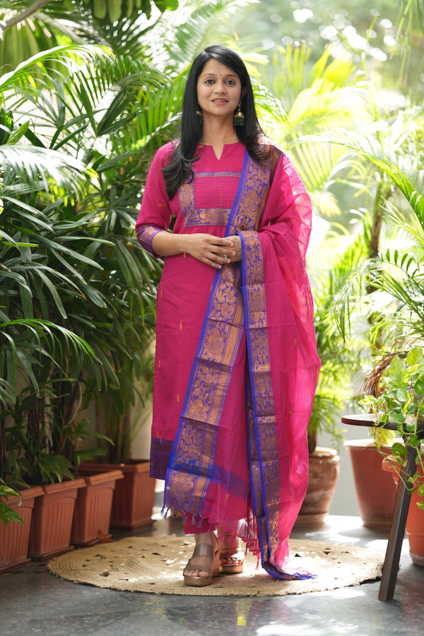 🧡 Kanchi Glow – Pink ,Rust & Violet Edition