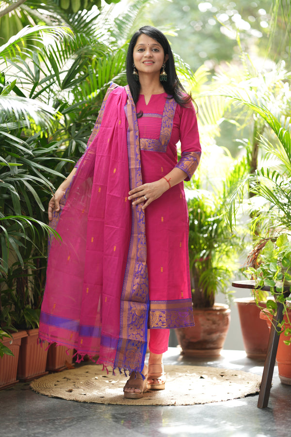 🧡 Kanchi Glow – Pink ,Rust & Violet Edition