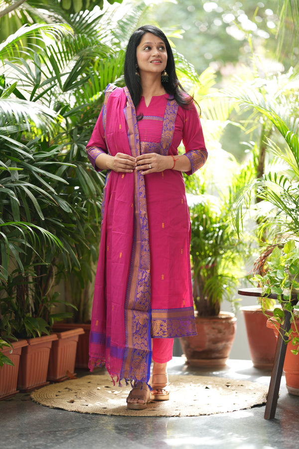 🧡 Kanchi Glow – Pink ,Rust & Violet Edition