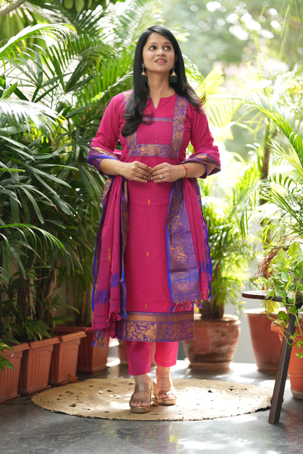 🧡 Kanchi Glow – Pink ,Rust & Violet Edition