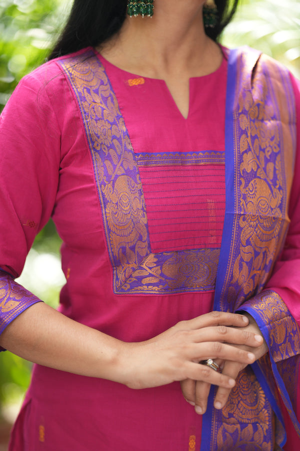 🧡 Kanchi Glow – Pink ,Rust & Violet Edition