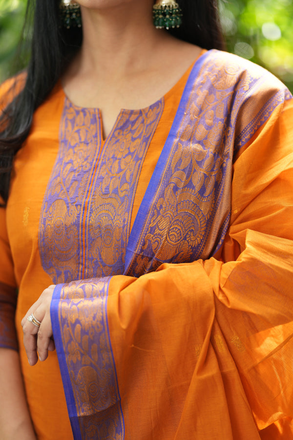 🌸Kanchi Glow – Radiant Orange Elegance