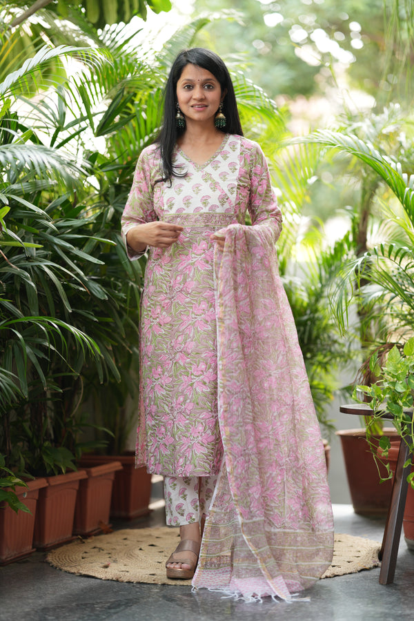 Kota Doria Vaidehi Handblock Suit Set