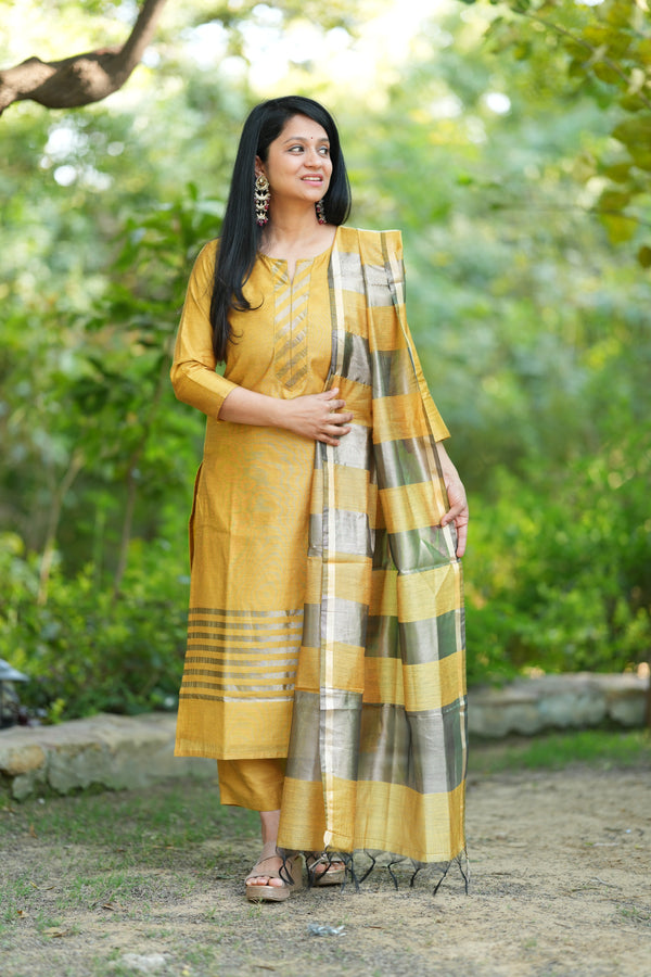 Kanak Rekha Premium SilkSuit Set-Mul mul lining