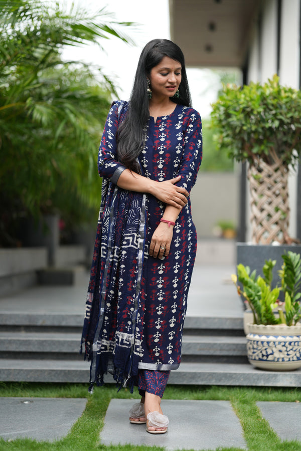 ✨ Kashvi Linen Hand BlockPrinted Suit Set with lining