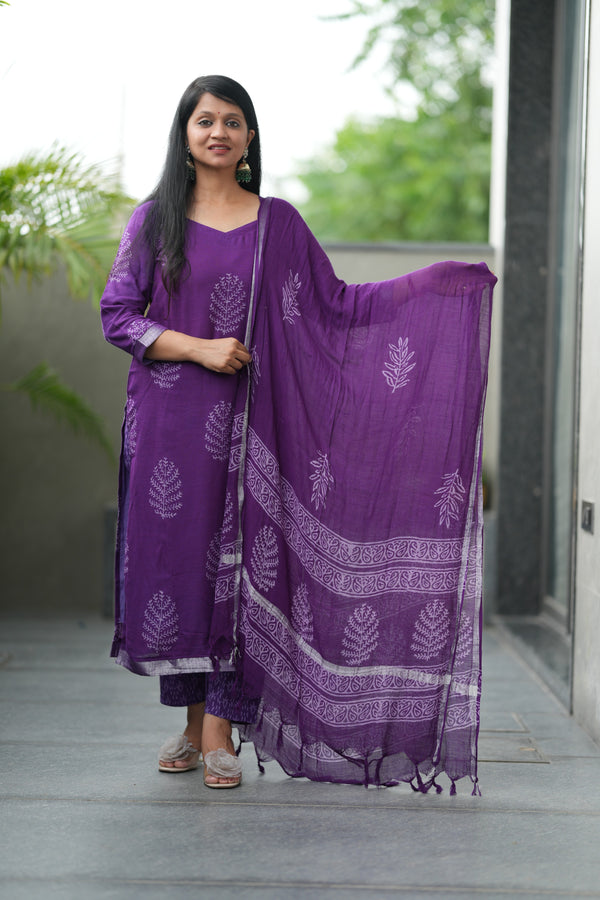✨ Samaira Linen Hand BlockPrinted Suit Set with lining