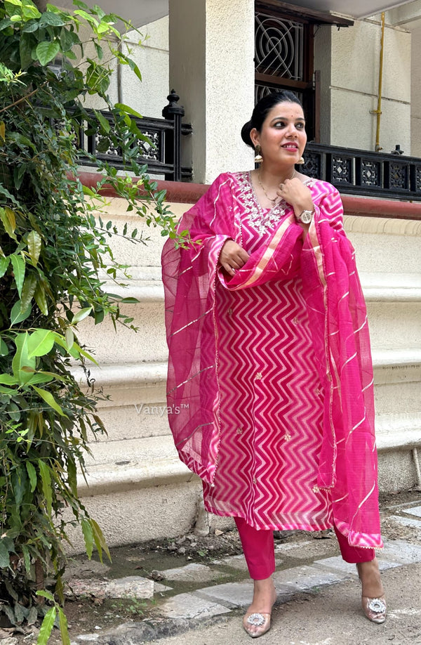 💖 RitvikaStep into Celebration with a Bold Twist of Tradition 💖