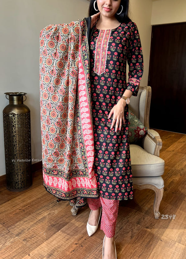 Chand - Black & Red Blossom Cotton Set