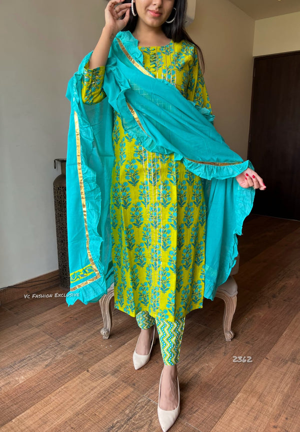 Neelika Bloom Cotton Kurta Set