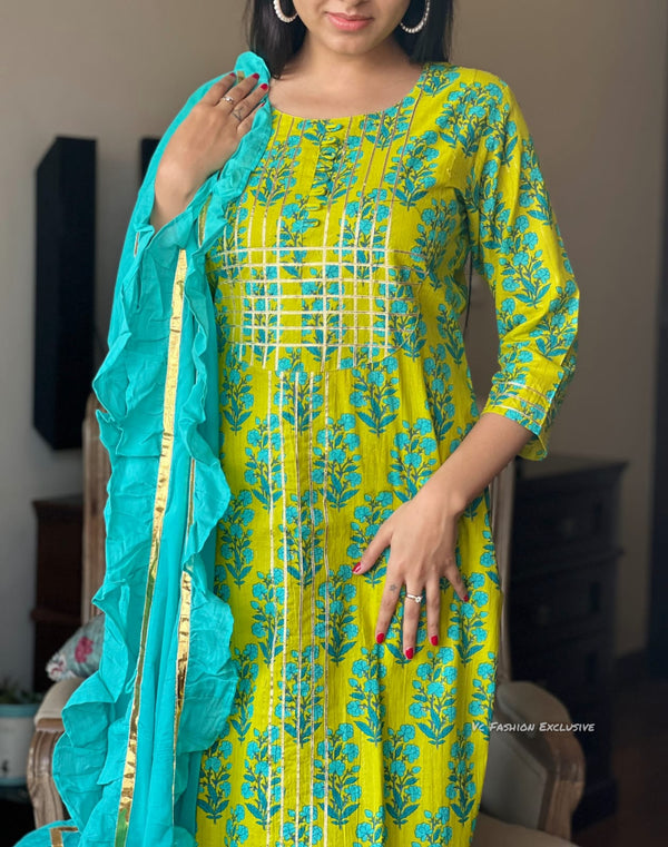 Neelika Bloom Cotton Kurta Set