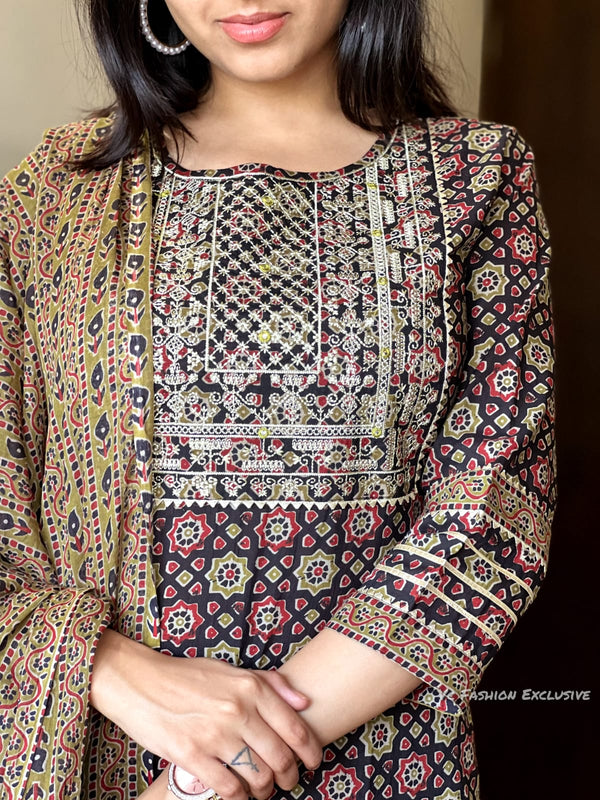 Mosaic Black Kurta Set