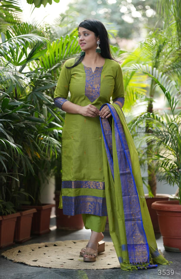 🧡 Kanchi Glow – Vrinda Olive Charm