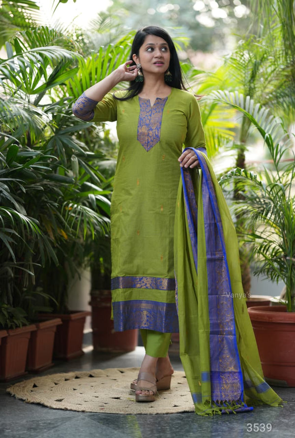 🧡 Kanchi Glow – Vrinda Olive Charm