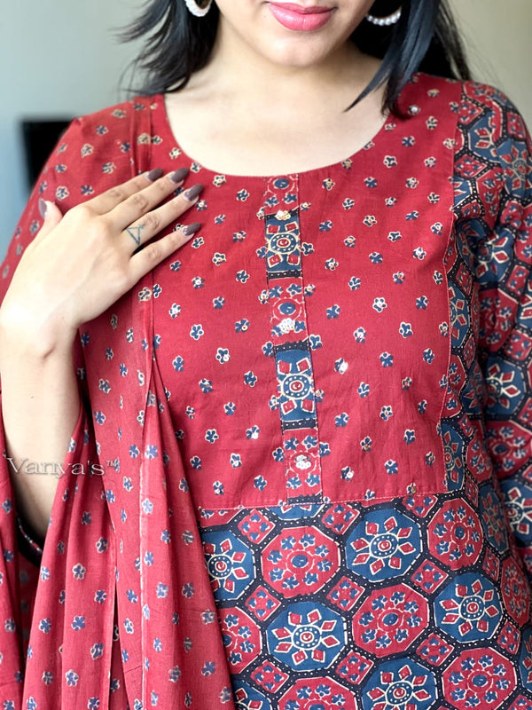 Gulrangi Elegance – Crimson Red Printed Suit Set