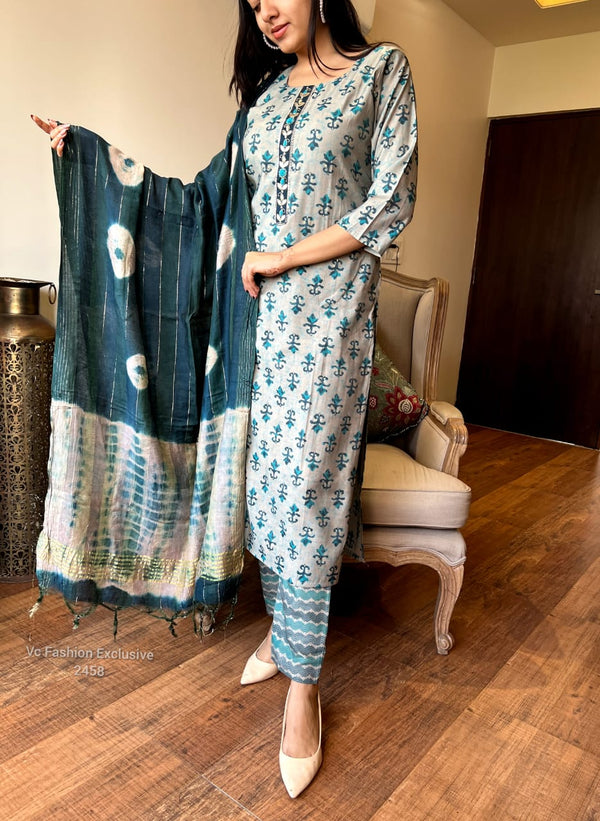 Elegant Everyday Cotton Kurta Sets (2 Color Variants)