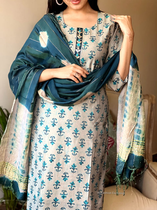 Elegant Everyday Cotton Kurta Sets (2 Color Variants)