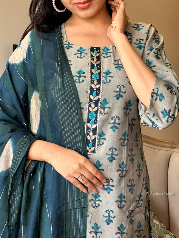 Elegant Everyday Cotton Kurta Sets (2 Color Variants)