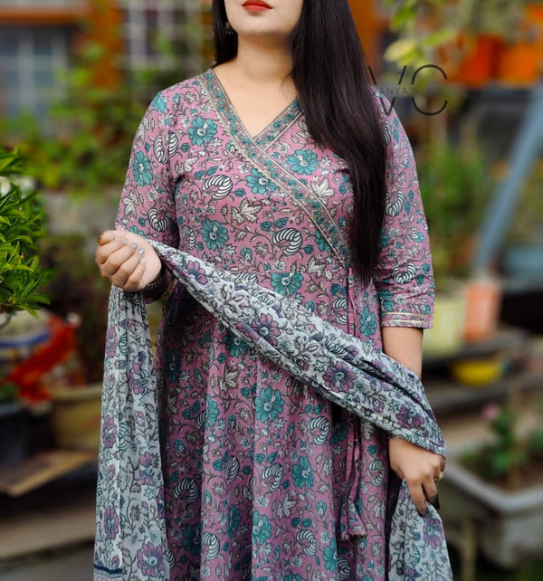 Gulbano Pink Cotton Flared Suit Set