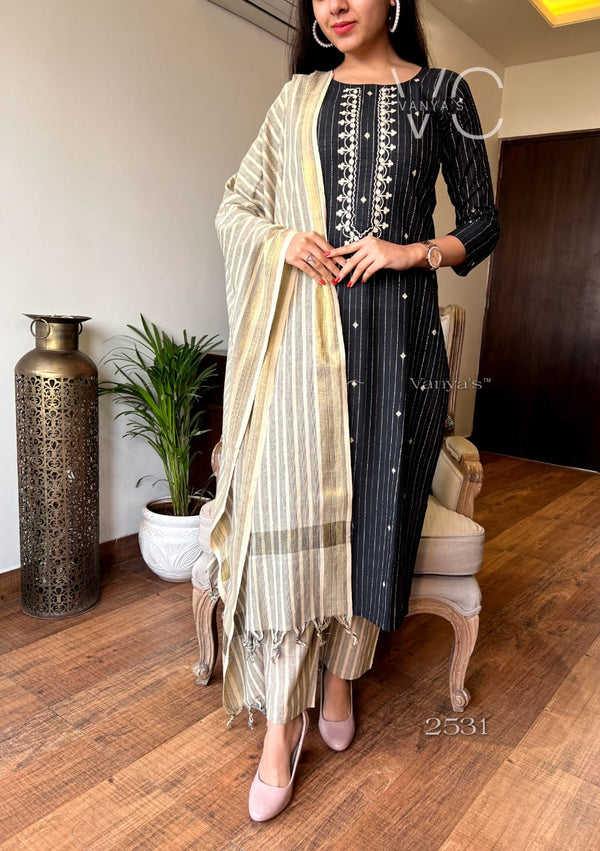 Noir Grace – Black Cotton Suit Set