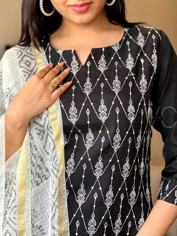 🌟 Name: Midnight Charm Kurta Set