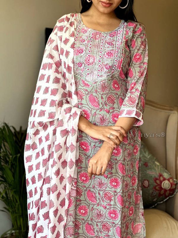 Gulabi Utsav – Cotton Charm Suit Set