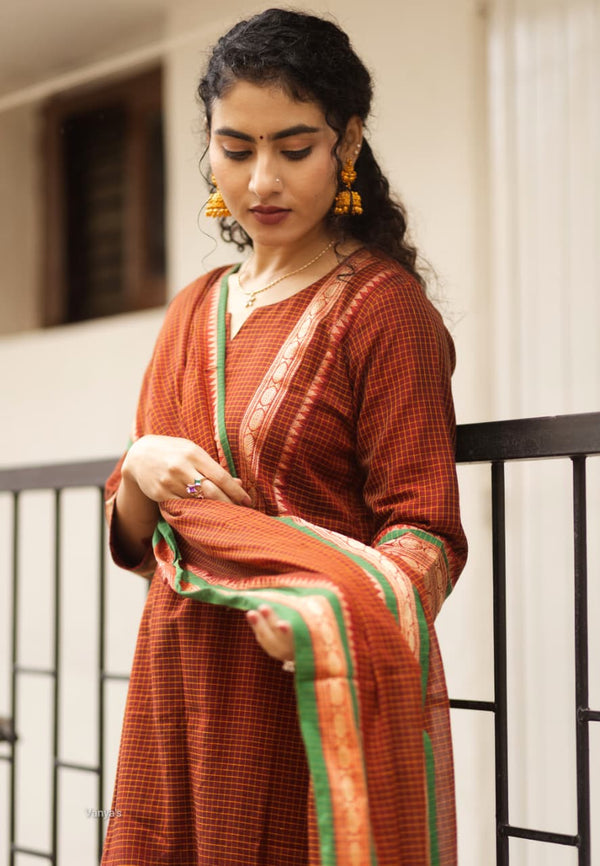 🌟 Terracotta Grace – Narayanpet Cotton Pattu