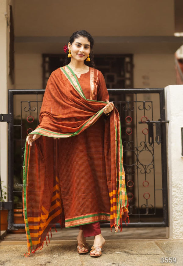 🌟 Terracotta Grace – Narayanpet Cotton Pattu