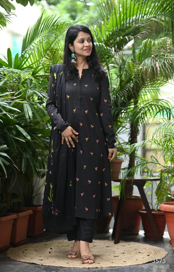 Midnight Petal Embroidered Set