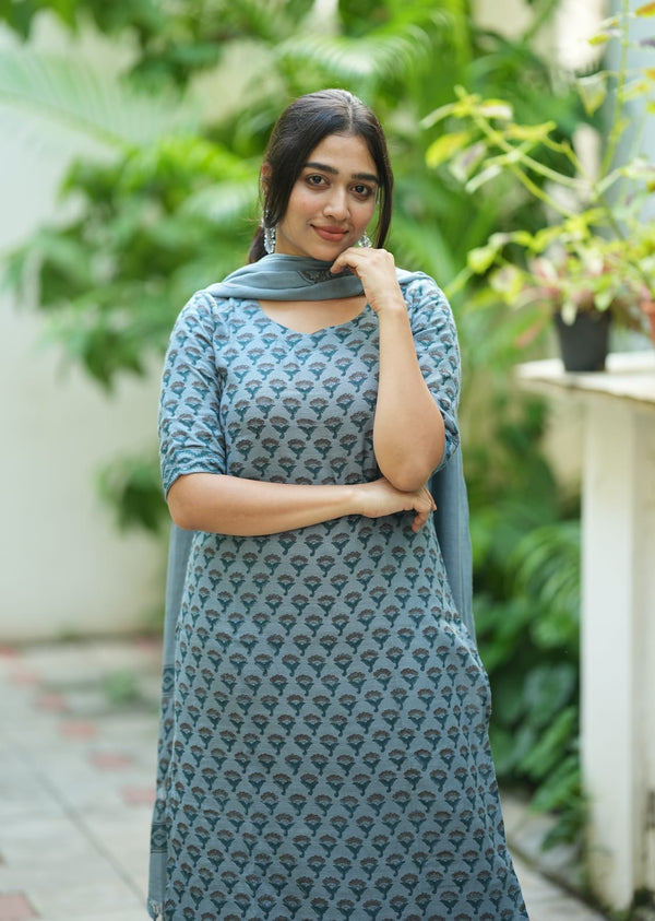 Neelaira Linen Hand Block Suit Set