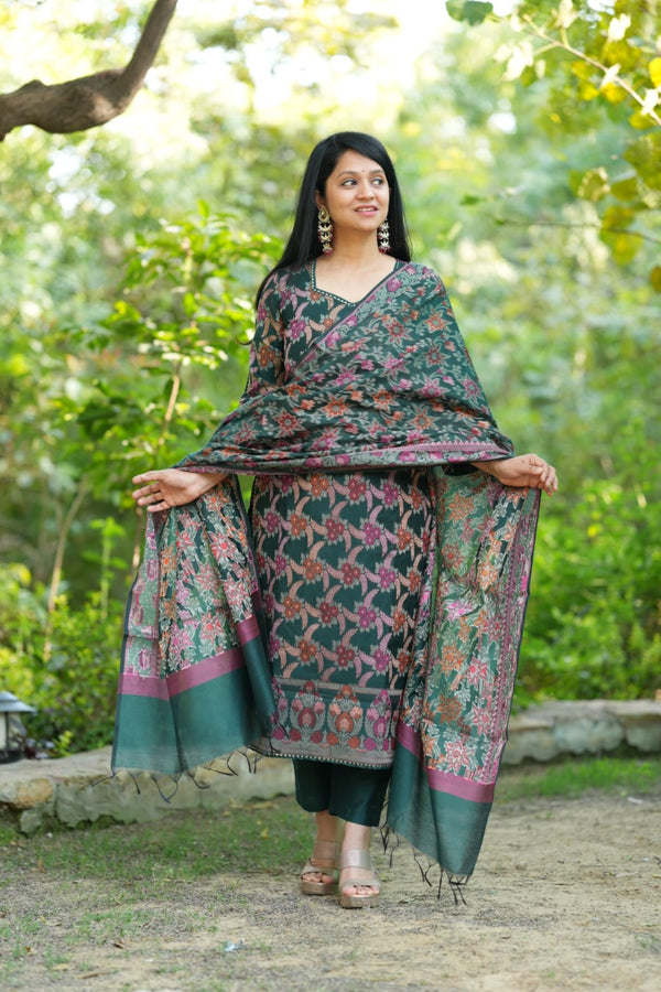 ✨Rajeshwari Premium Banarasi Weaving Suit Set with Dupatta-With mul lining