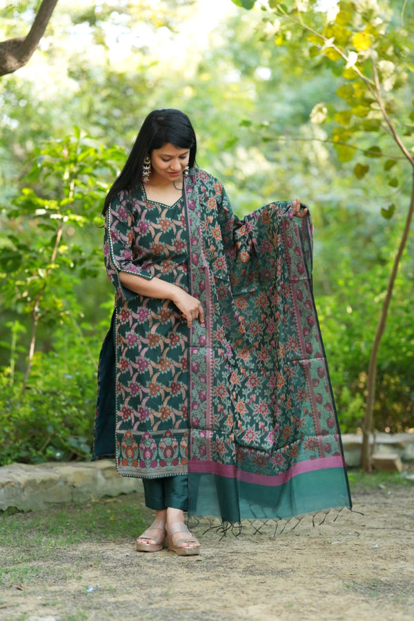 ✨Rajeshwari Premium Banarasi Weaving Suit Set with Dupatta-With mul lining