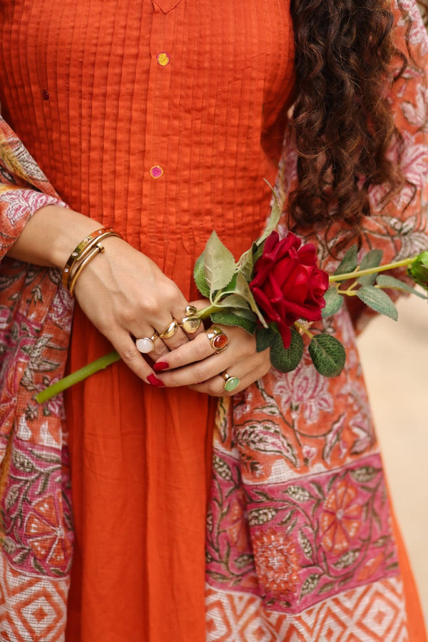 ✨Aarunika Orange Cotton Embroidered Suit Set with Hand Block Doria Dupatta