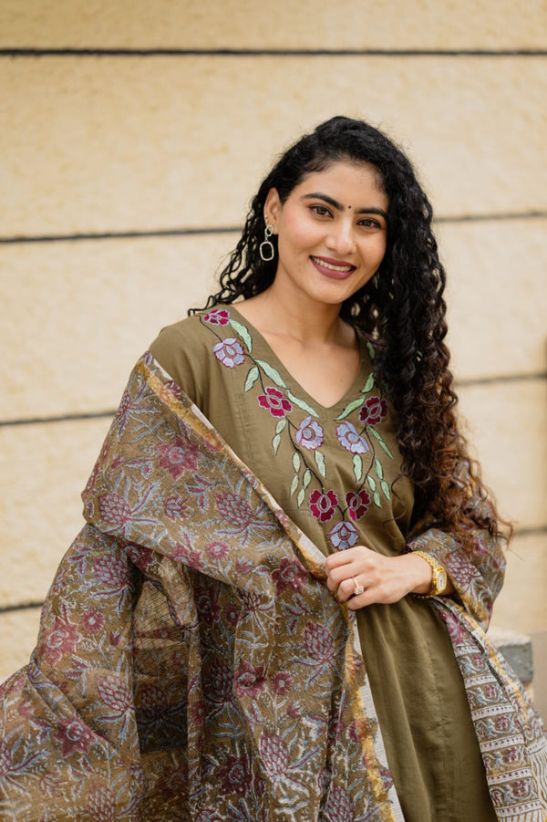 ✨Avanthika Olive Brown Cotton Embroidered Suit Set with Hand Block Doria Dupatta