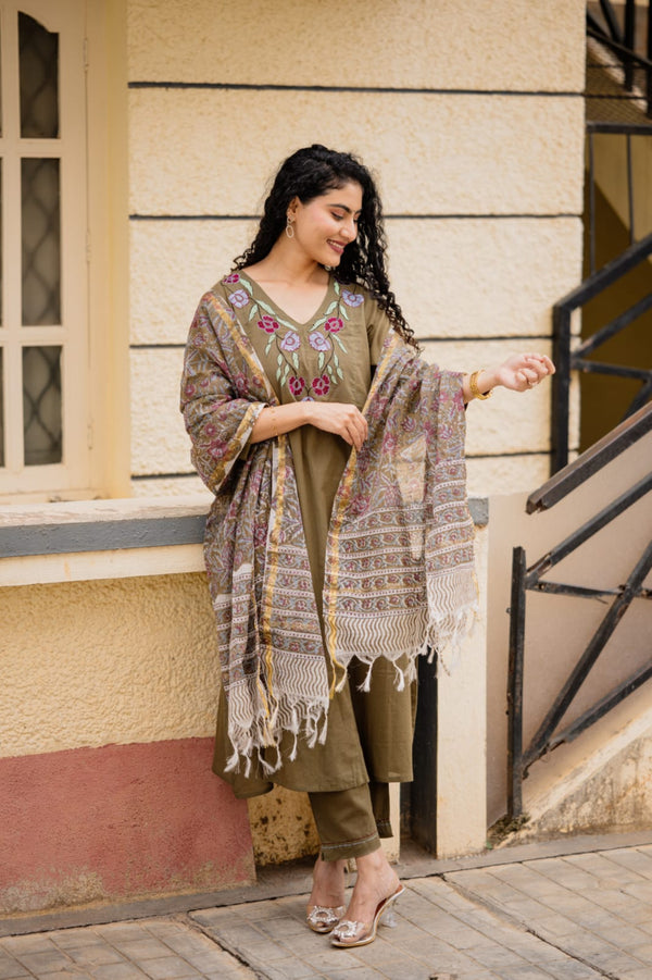 ✨Avanthika Olive Brown Cotton Embroidered Suit Set with Hand Block Doria Dupatta